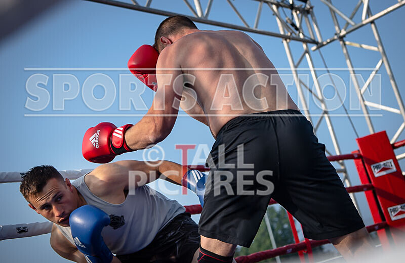 BOUT 9 - Jan -the Destroyer- Dame v Tom Schmiedhuber-17 - BOUT 9 - Jan 'the Destroyer' Dame v Tom Schmiedhuber