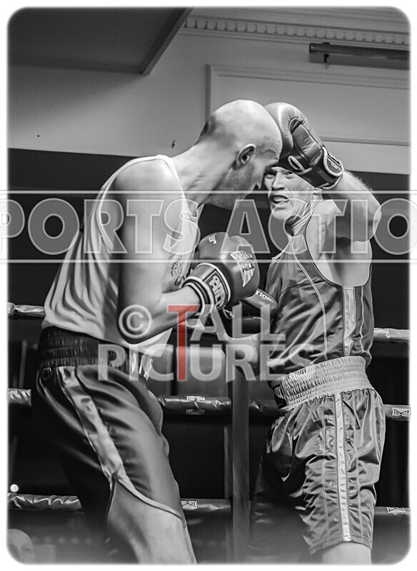 BOUT 8- Cam Hards v Darren Williams-15 - BOUT 8 - Cam Hards v Darren Williams