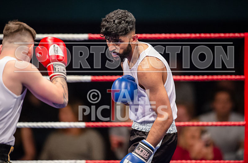 BOUT- 20 - Casey De La Mare v Amar Kayani-15 - BOUT-20 - Casey De La Mare v Amar Kayani