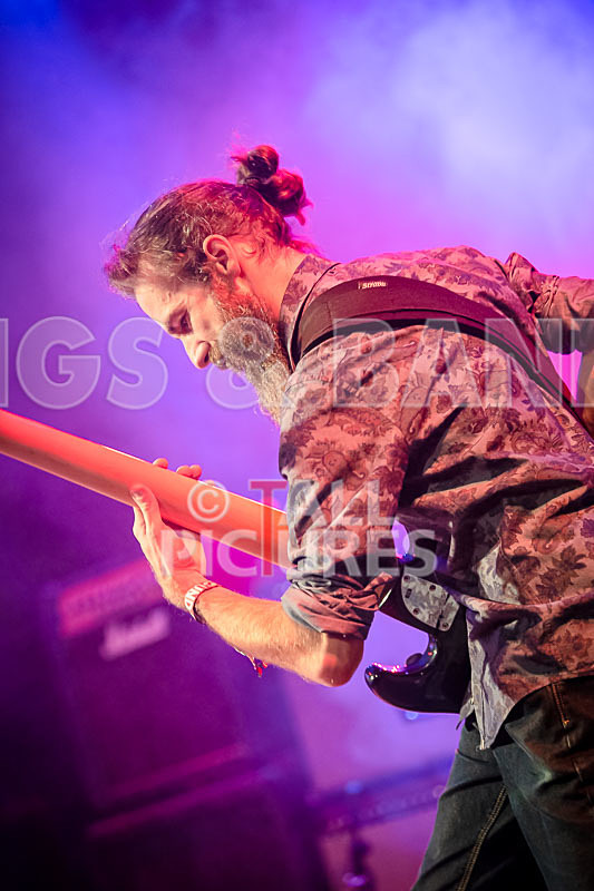 The Robert J Hunter Band-303 - THE ROBERT J HUNTER BAND