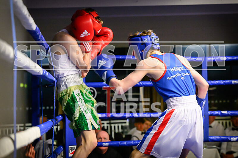 BOUT- 5 - Arnie Watson v Ryan Henry-8 - BOUT 5 - Arnie Watson v Ryan Henry