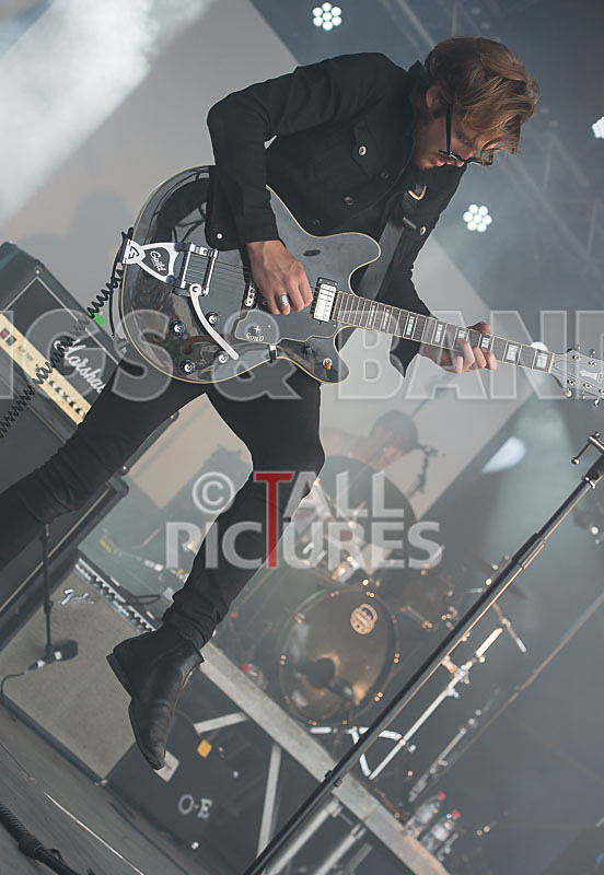 Of Empires-121 - OF EMPIRES