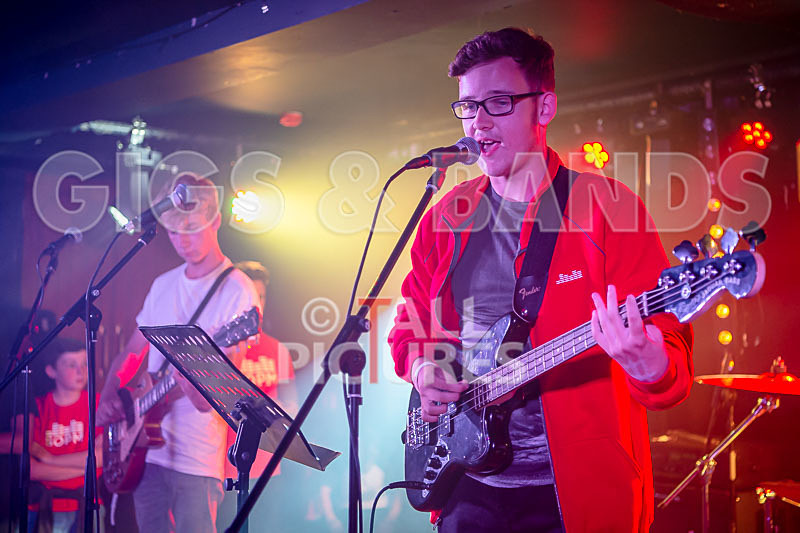 Motionless-6 - MOTIONLESS