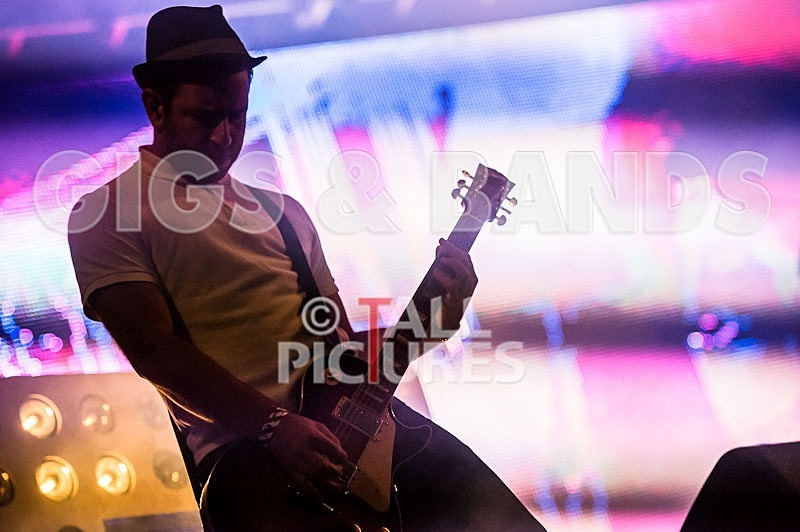 Chase  Status-72 - CHASE & STATUS