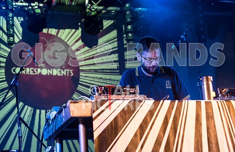 The Correspondants-39 - THE CORRESPONDANTS