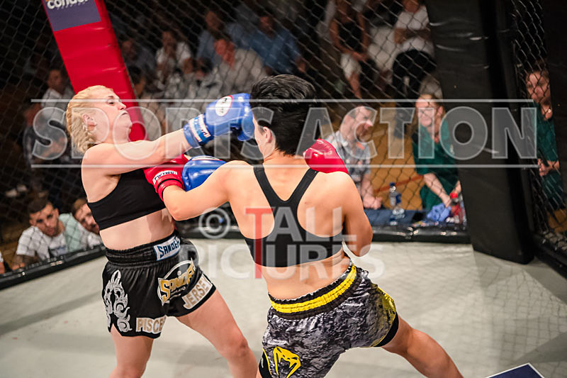 BOUT-7- Carol Crowther v Charise Mourant-26 - BOUT-7 Carol Crowther v Charise Mourant