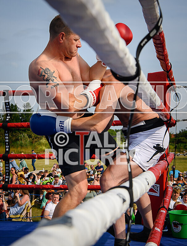 BOUT 7 - Luke Graham v Jan the Dutch Destroyer Dame-19 - BOUT 7 - Luke Graham v Jan 'the Dutch Destroyer' Dame