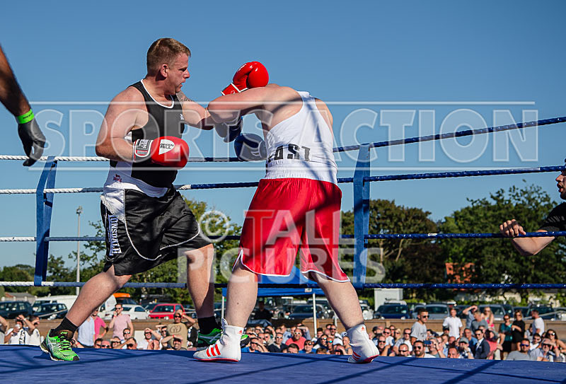 BOUT-1- Matthew The Scooby Alderton v Ian Blind Date Champion-27 - BOUT-1 Matthew 'The Scooby' Alderton v Ian 'Blind Date' Champion