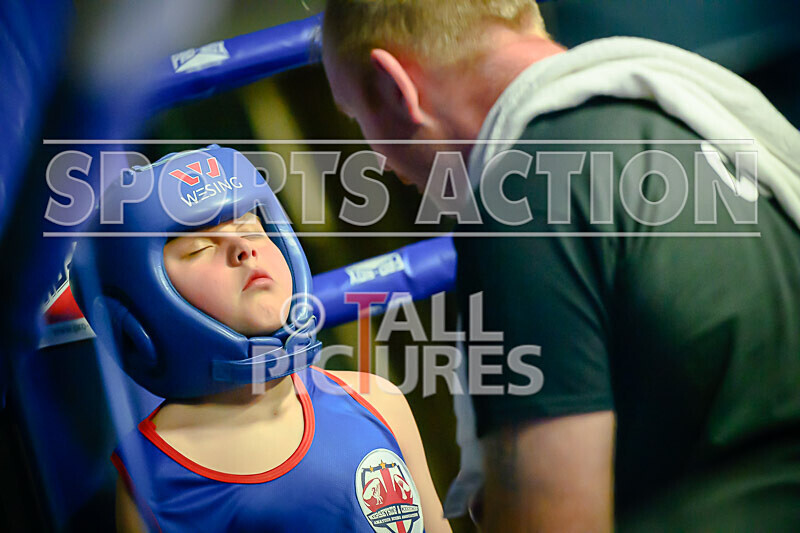 BOUT- 2 - Leon Watson v Callum Cain-37 - BOUT 2 - Leon Watson v Callum Cain
