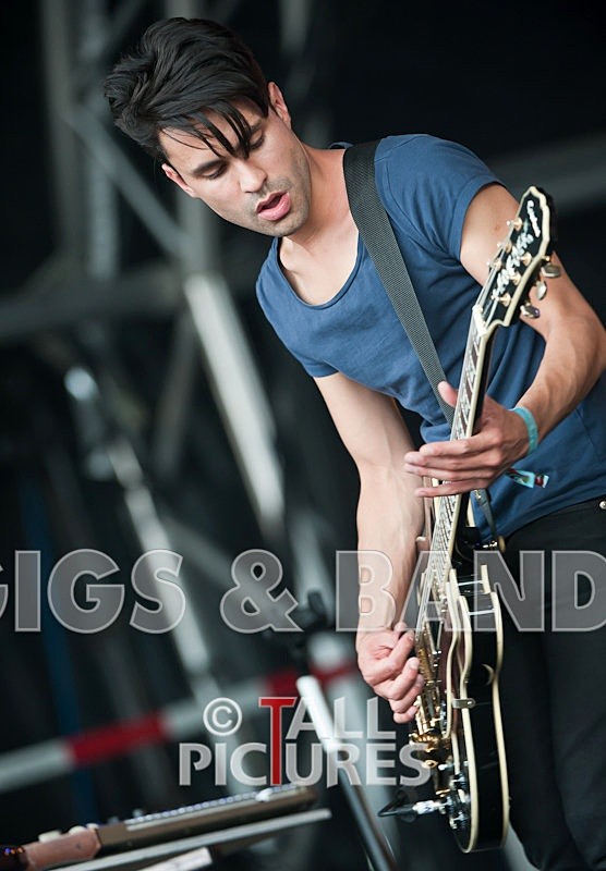 Chapel Club-21 - CHAPEL CLUB