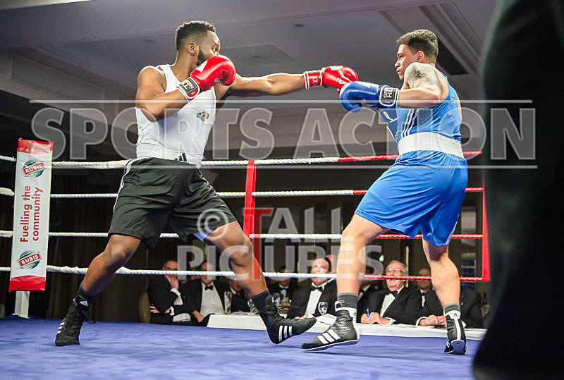 BOUT-7_Oblie Botchway v Mason Small-6 - BOUT-7_Oblie Botchway v Mason Small
