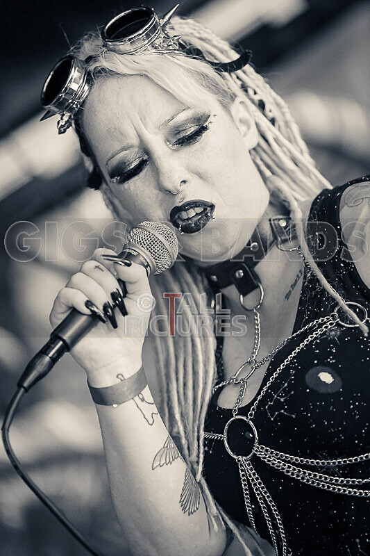 Borderline Puppets-11 - BORDERLINE PUPPETS