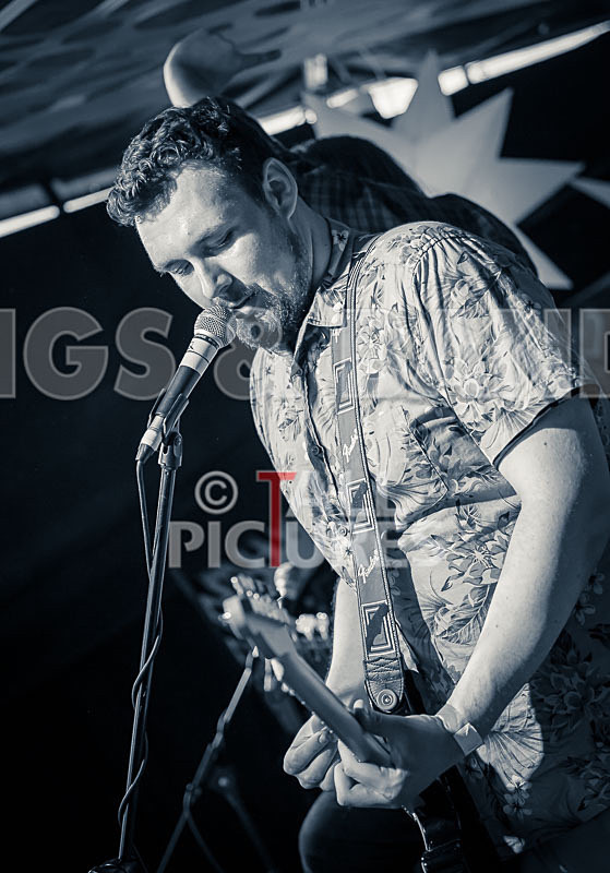 Honest Crooks-140 - HONEST CROOKS