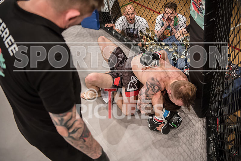 Michal Prozorowski v Kyle de la Mare-7 - BOUT-6 Michal Prozorowski v Kyle de la Mare