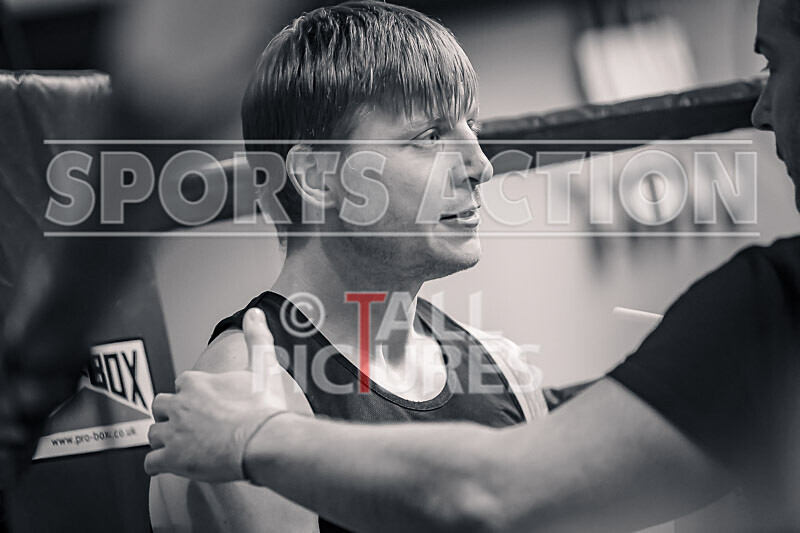 BOUT 8 - Rusian Gogercaks v Ricky Barrett-29 - BOUT 8 - Rusian Gogercaks v Ricky Barrett