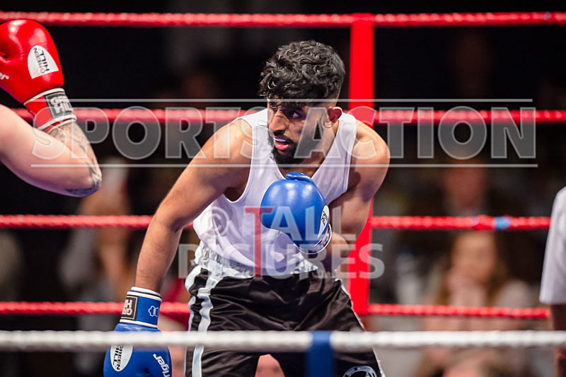 BOUT- 20 - Casey De La Mare v Amar Kayani-26 - BOUT-20 - Casey De La Mare v Amar Kayani