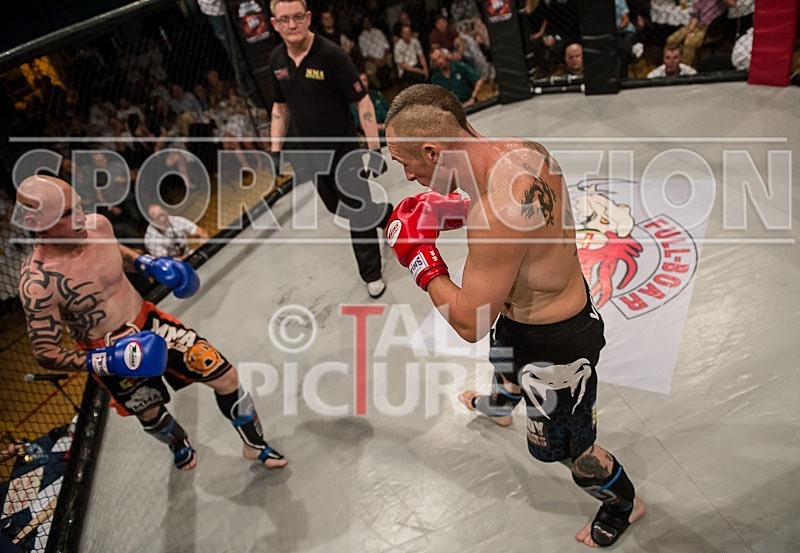 Cage Fighting_2012_Bout 10-28 - BOUT-10