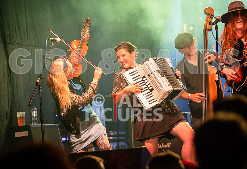 The Cor Damme Lars-160 - THE COR DAMME LARS