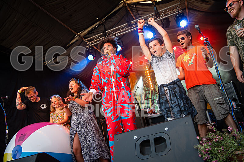 Baron Denden and the IL Sound System-6 - BARON DENDEN AND THE IL SOUND SYSTEM