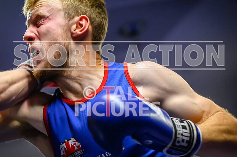 BOUT- 9 - Martinz Kublicks v Ben Forster-15 - BOUT 9 - Martinz Kublicks v Ben Forster