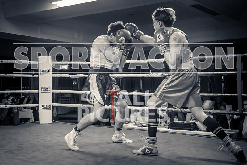 BOUT 5- Martin Kublickis v Robbie Chipcase-11 - BOUT 5 - Martin Kublickis v Robbie Chipcase