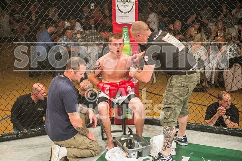 Lock-in Guernsey_2013_Bout-6-25 - BOUT-6