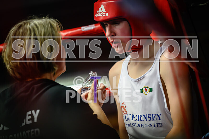 BOUT- 4 - Jacob Jones v Tommy Clark-31 - BOUT: 4 - Jacob Jones v Tommy Clark