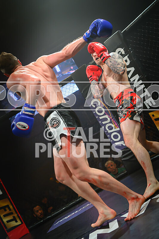 BOUT- 10 - Johan Pols v Ralph Pickering-59 - BOUT 10 - Johan Pols v Ralph Pickering