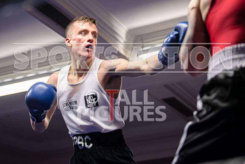 BOUT-5_Rob Brehaut v Ryan Davies-23 - BOUT-5_Rob Brehaut v Ryan Davies