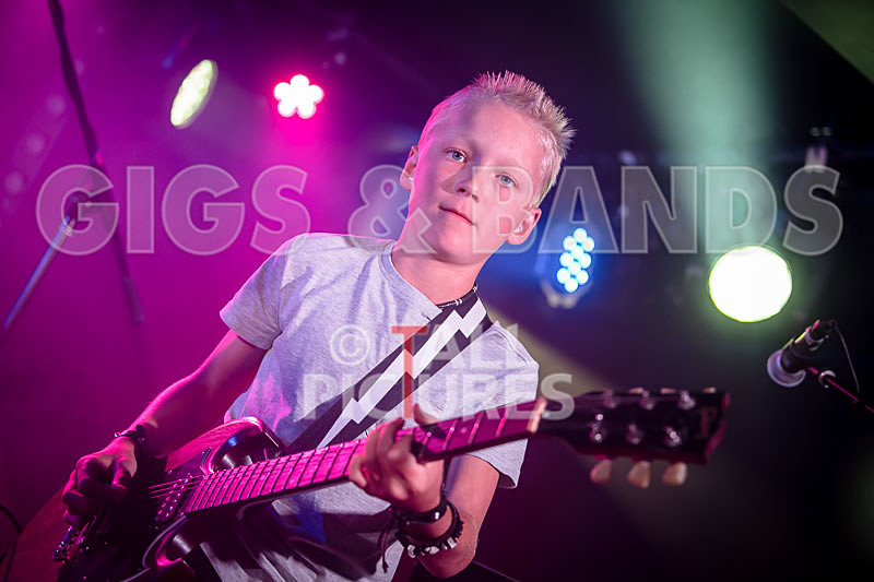 Motionless-37 - MOTIONLESS