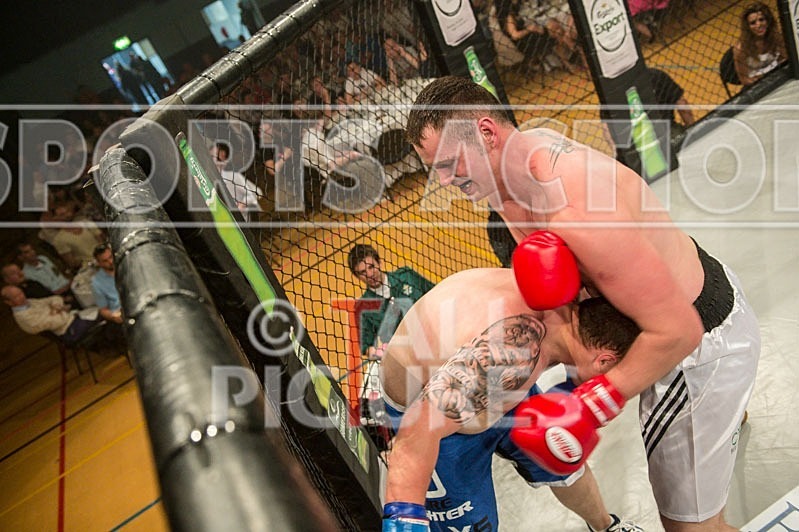 Lock-in Guernsey_2013_Bout-2-15 - BOUT-2