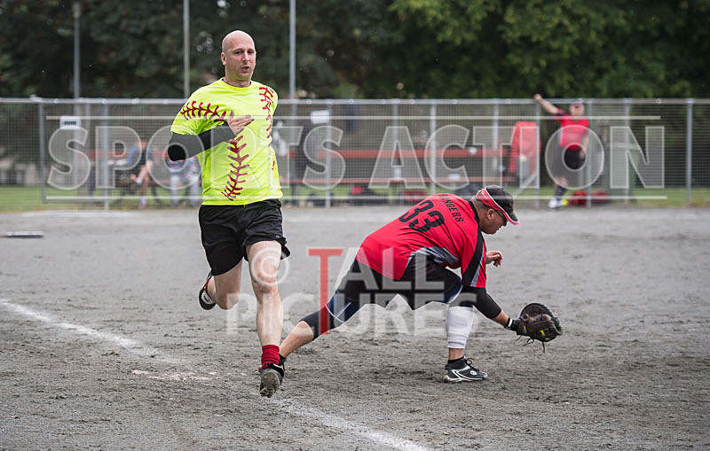 Softball_22-06-2016-37 - DRUNKEN DUCK RANGERS v REBELS