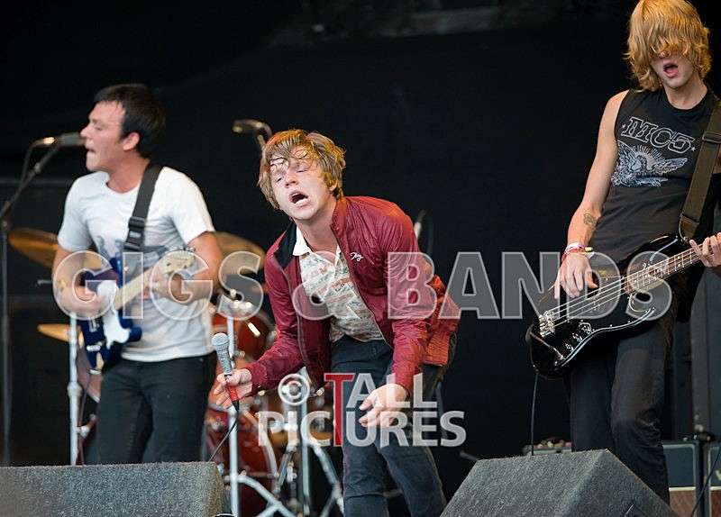 Cage the Elephant-23 - CAGE THE ELEPHANT