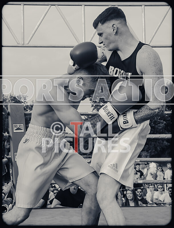 BOUT 11 - Raging Bull Jay Rive v Reece the Bomber Blondel-36 - BOUT 11 - 'Raging Bull' Jay Rive v Reece 'the Bomber' Blondel