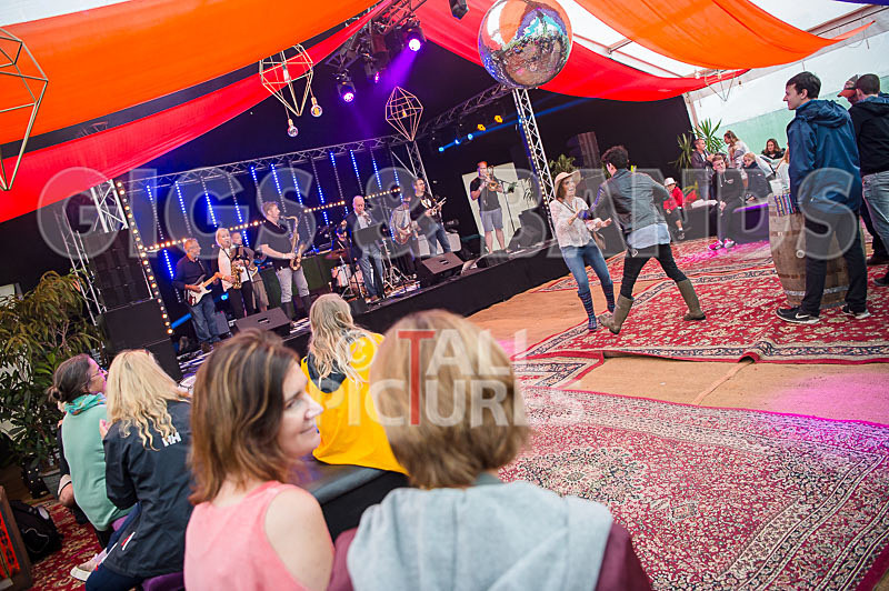 The Little Big Band-34 - THE LITTLE BIG BAND