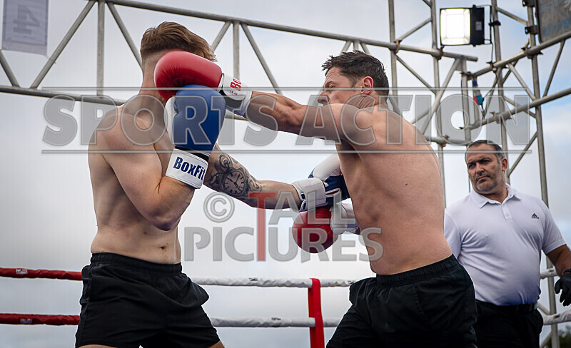 BOUT 10 Gareth the Marksman Morgan v Callum the Cannon Beausire-68 - BOUT 10- Gareth 'the Marksman' Morgan v Callum 'the Cannon' Beausire