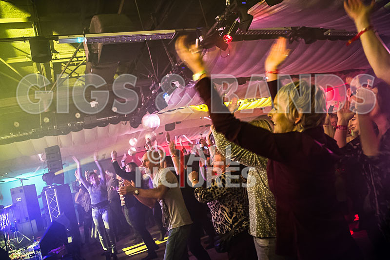 Fade2Grey-368 - FADE2GREY