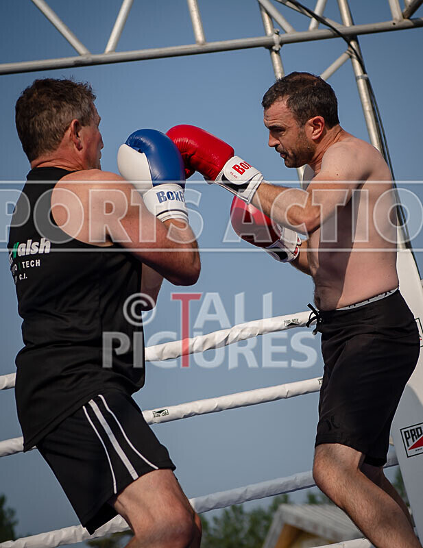 BOUT 8 - Roland -the Doc- Archer v -Dangerous- Trevor Morris-15 - BOUT 8 - Roland 'the Doc' Archer v 'Dangerous' Trevor Morris