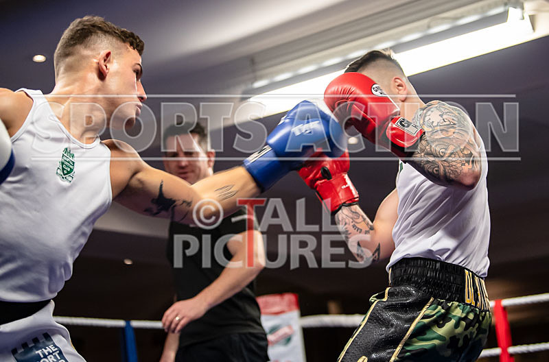 Sparring Bout-7_Casey De La Mare v Billy Poullain-3 - Sparring Bout-7_Casey De La Mare v Billy Poullain