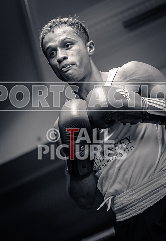 BOUT 6_Marcus Magloire v Ethan Jones-14 - BOUT 6_Marcus Magloire v Ethan Jones