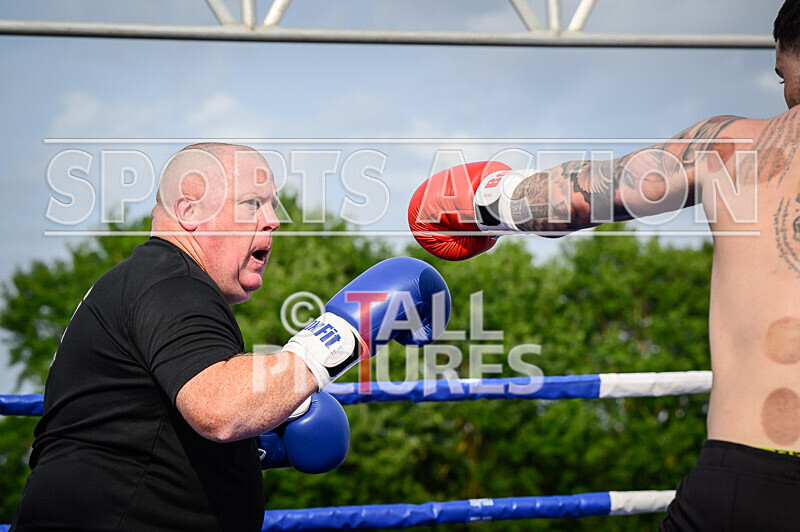 BOUT 6 - Keith the Terror of Tyneside v Sisco El Diablo Freitas-37 - BOUT 6 - Keith 'the Terror of Tyneside' v Sisco 'El Diablo' Freitas