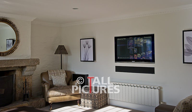 Multi-room Audio  Video-6 - TV LOUNGE