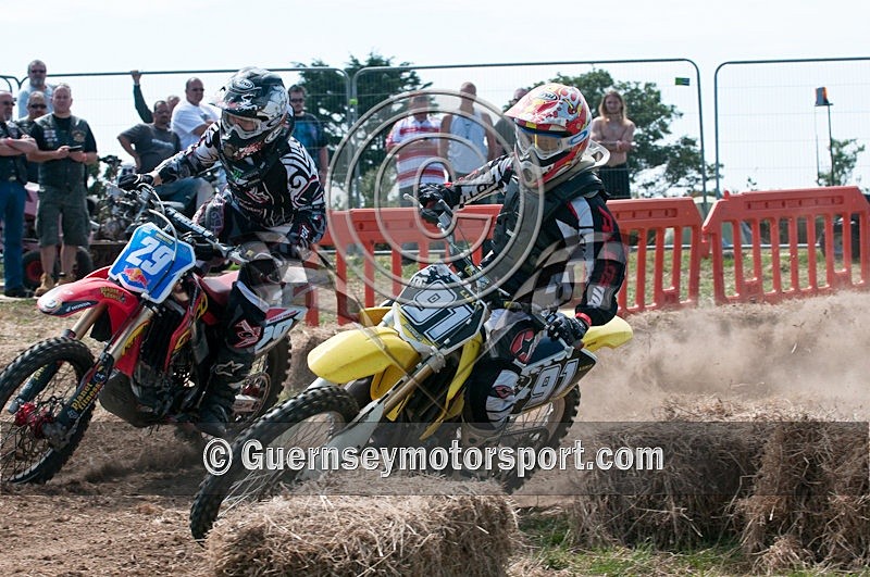 Hogwash_09-30 - HOGWASH 2009 - SCENE