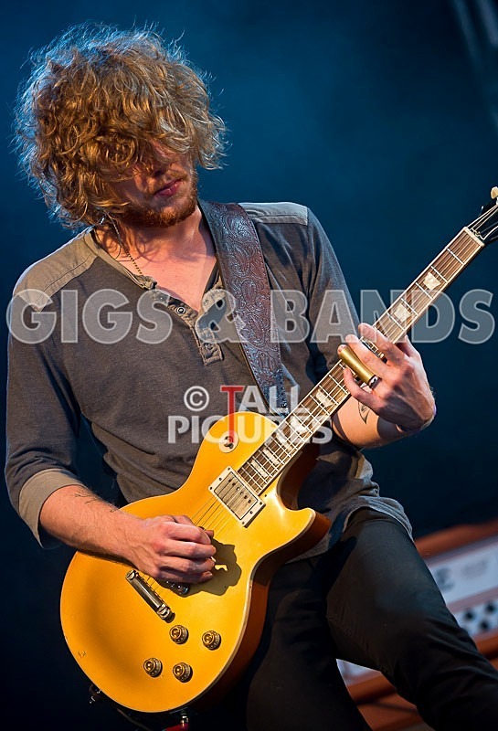 Cage the Elephant-54 - CAGE THE ELEPHANT