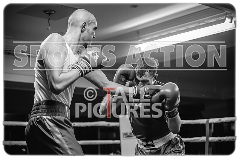 BOUT 8- Cam Hards v Darren Williams-35 - BOUT 8 - Cam Hards v Darren Williams