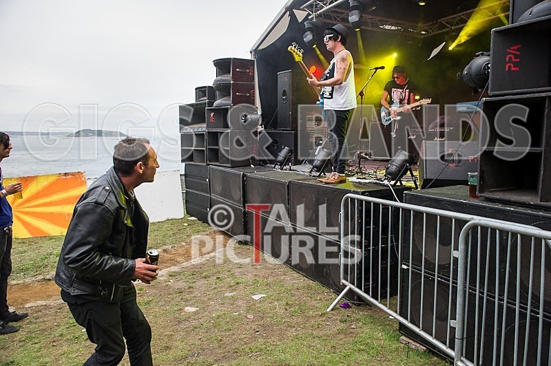 The Gaa Gaas-44 - THE GAA GAA'S