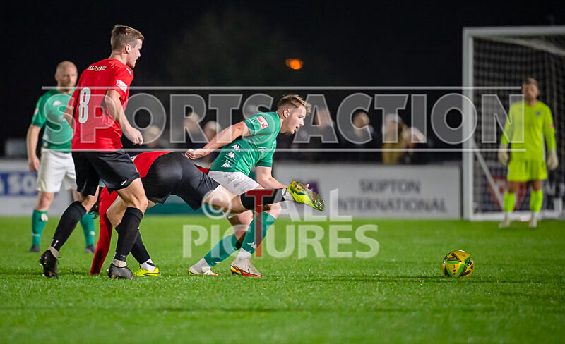 GFC v Bracknell Town_17-11-2021-36 - GUERNSEY FC v BRACKNELL TOWN