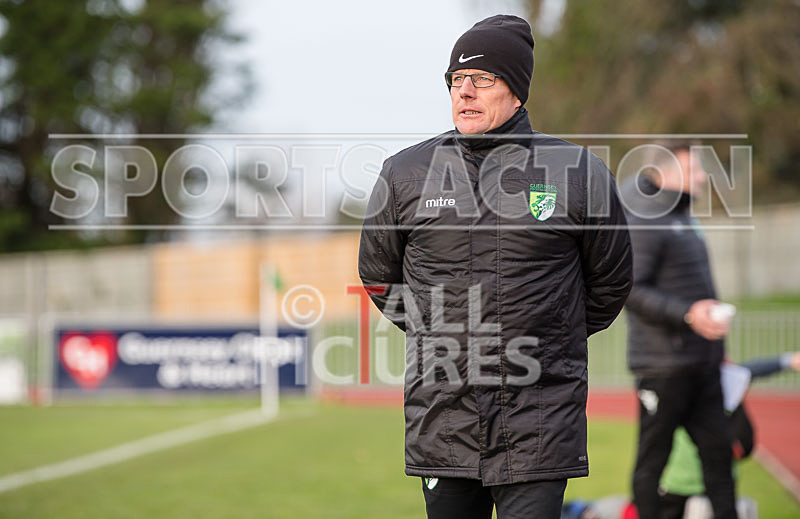 GFC v Shoreham_18-11-2017-31 - GUERNSEY FC v SHOREHAM