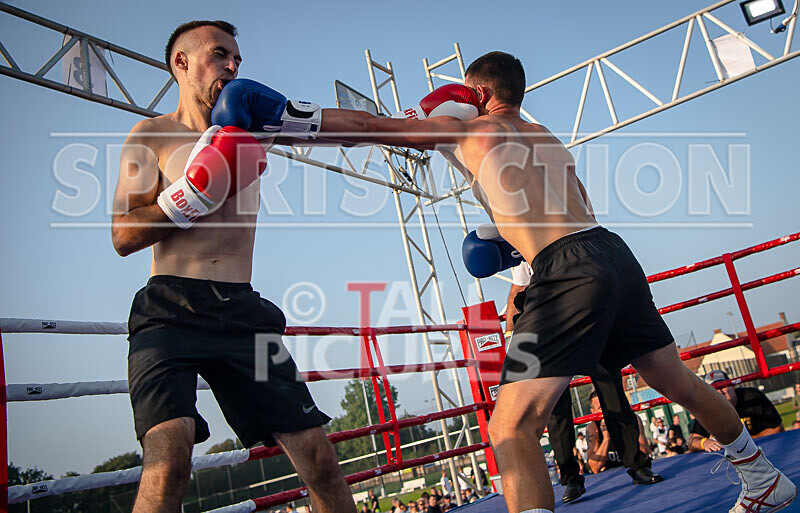 BOUT 10 - Myles -Dangerous- Duquemin v Jordan -the Rookie- Redwood-33 - BOUT 10 - Myles 'Dangerous' Duquemin v Jordan 'the Rookie' Redwood