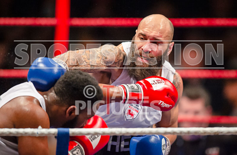 BOUT-13 - Oblie Botchway v Lewis Oakford-24 - BOUT-13 - Oblie Botchway v Lewis Oakford